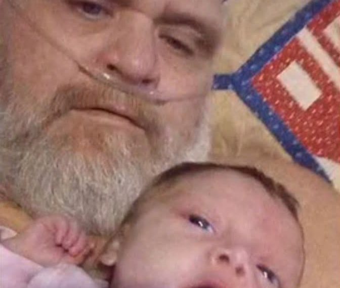 James Alexander Smith y su nieta