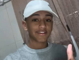 Adolescente de 16 años