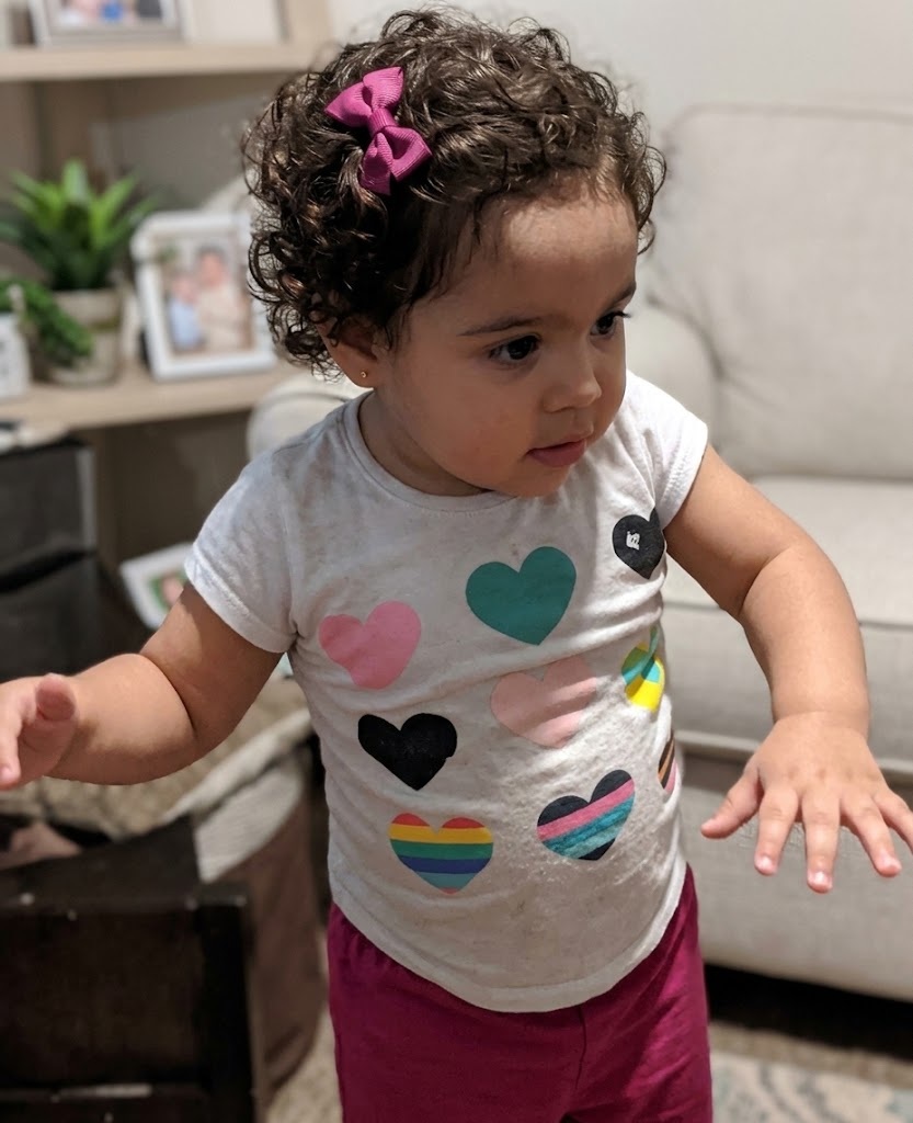 Una niña de apenas 2 años